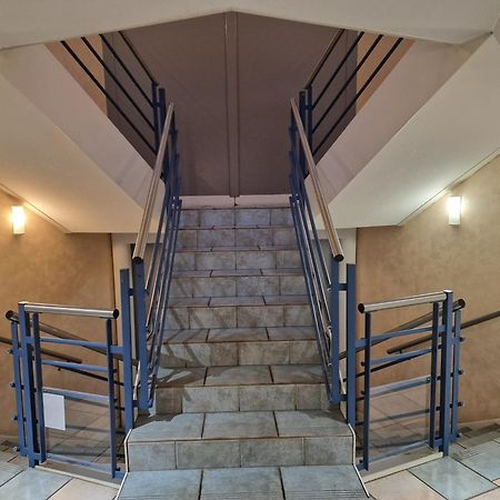 Comfortable Duplex En Residence Securisee Proche Metro Tolosa Esterno foto