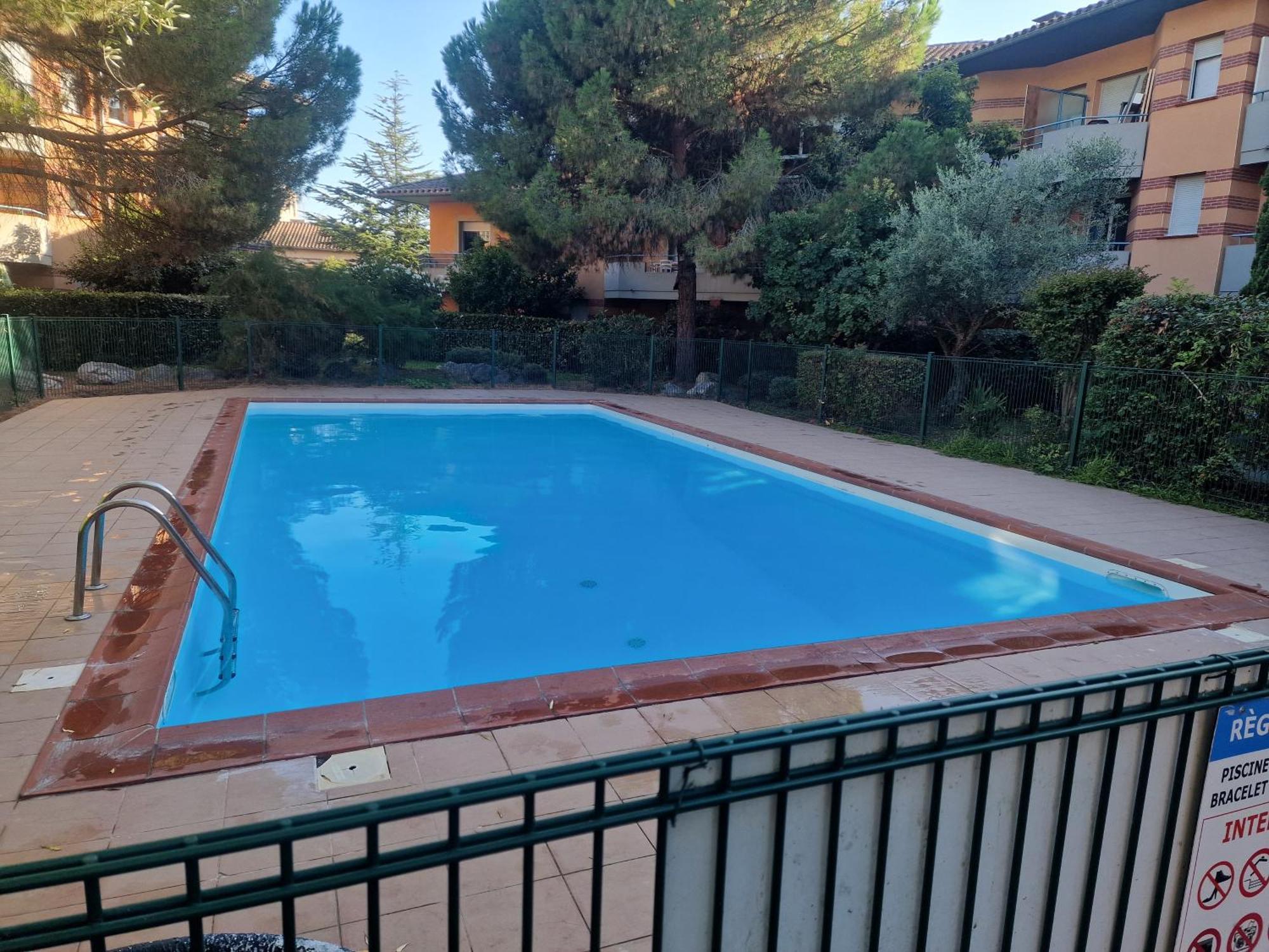 Comfortable Duplex En Residence Securisee Proche Metro Tolosa Esterno foto